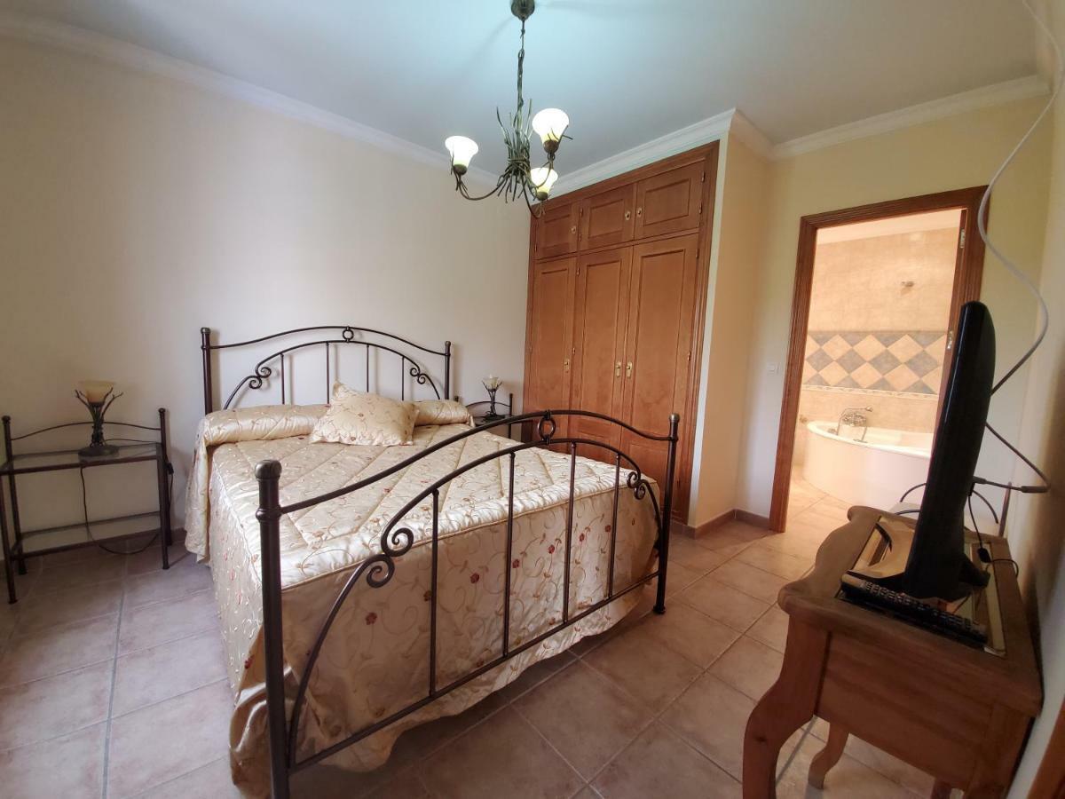 Hotel Arco Del Sol Colmenar Zewnętrze zdjęcie